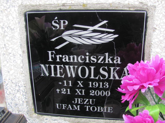 Franciszka Niewolska 1913 Szczyrzyc - Grobonet - Wyszukiwarka osób pochowanych